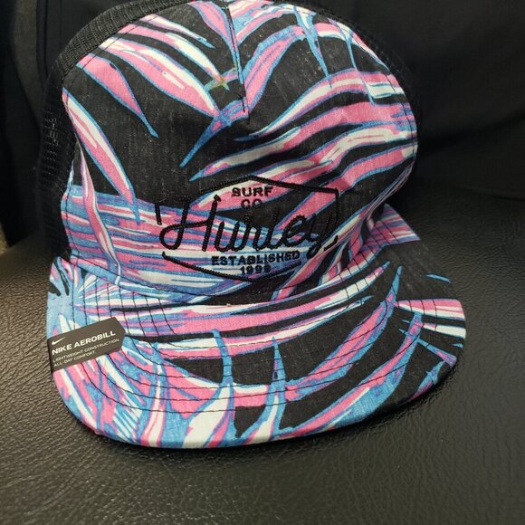 Hurley Other - Hurley X Nike Trucker Hat